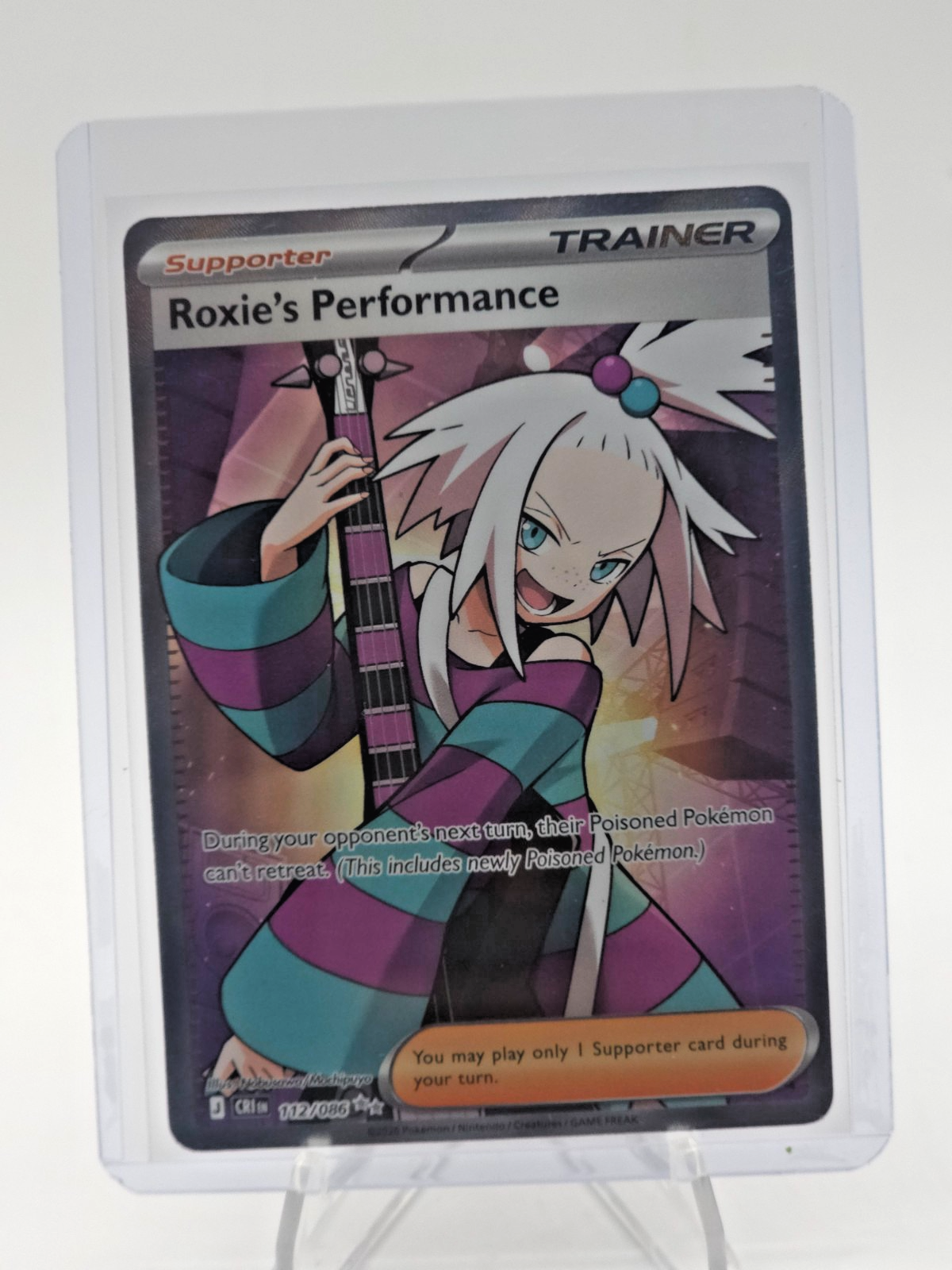 Roxie's Performance 112/086 Me04: Chaos Rising Holo