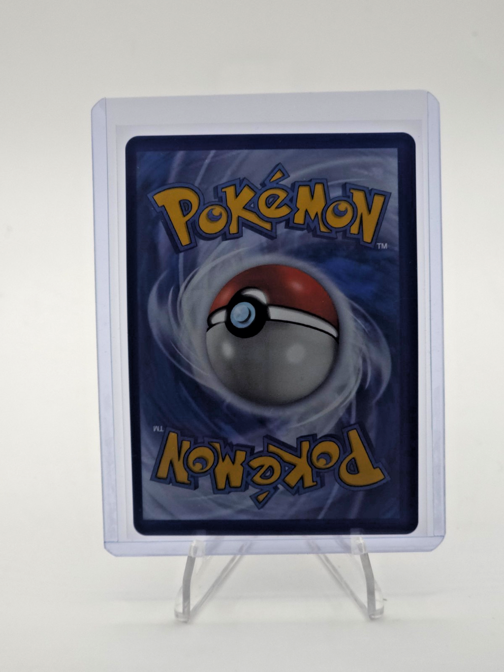 Mew V 113/264 Swsh08: Fusion Strike Holo